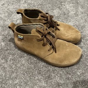 Lem’s Chukka Boots Tan size 11